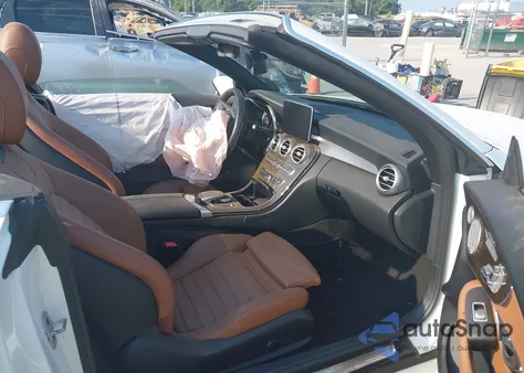 2018 Mercedes-Benz C 300 4Matic из США, поврежденный, VIN WDDWK4KB8JF626961